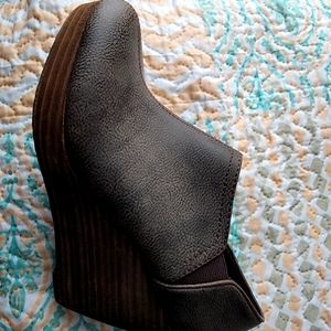 Dr. Scholls booties